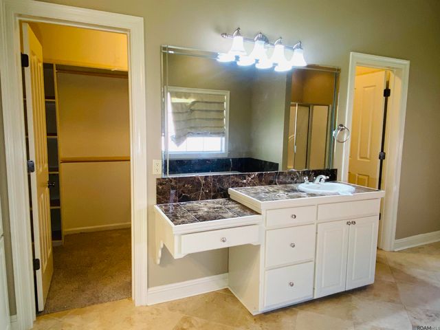 36474 Rue Lamonte Ct, Prairieville, LA 70769