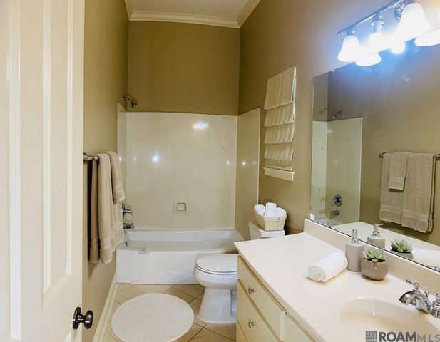 36474 Rue Lamonte Ct, Prairieville, LA 70769