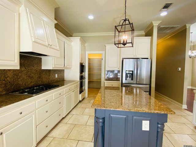 36474 Rue Lamonte Ct, Prairieville, LA 70769