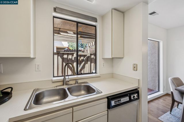 531 Pimlico Ct, Walnut Creek, CA 94597