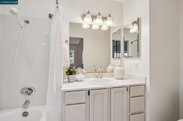 531 Pimlico Ct, Walnut Creek, CA 94597