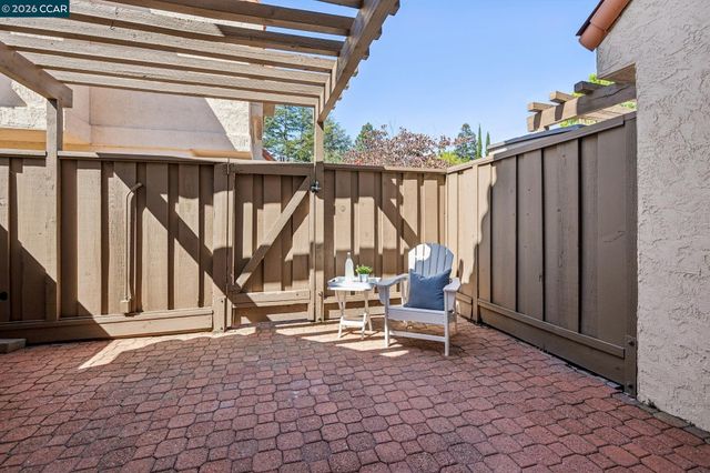 531 Pimlico Ct, Walnut Creek, CA 94597