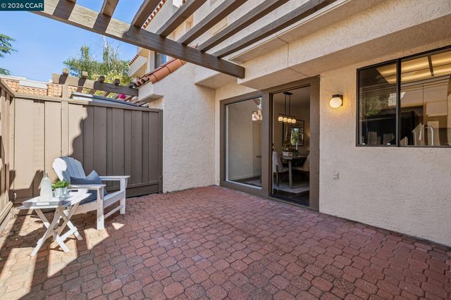 531 Pimlico Ct, Walnut Creek, CA 94597