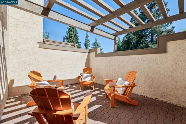 531 Pimlico Ct, Walnut Creek, CA 94597