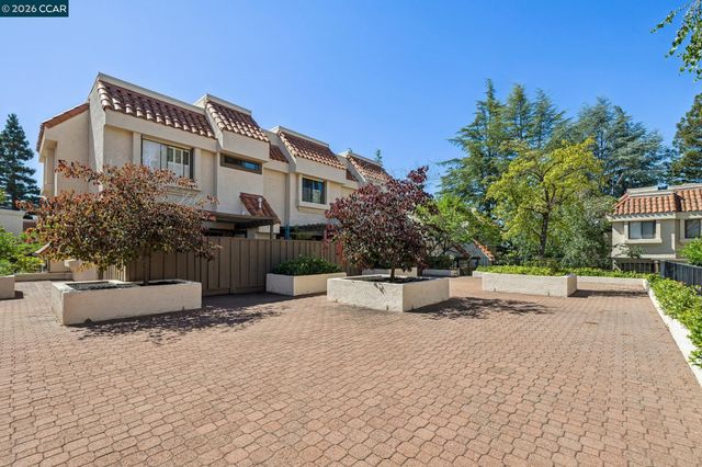 531 Pimlico Ct, Walnut Creek, CA 94597