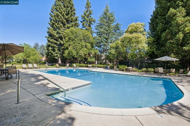 531 Pimlico Ct, Walnut Creek, CA 94597