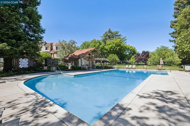 531 Pimlico Ct, Walnut Creek, CA 94597