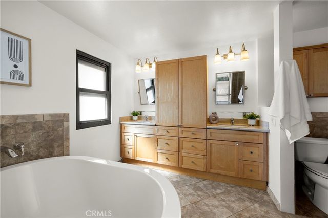 8180 Manitoba 334, Playa Del Rey, CA 90293