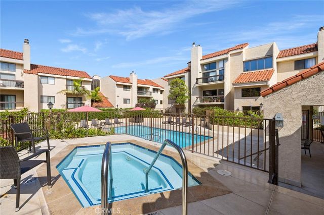 8180 Manitoba 334, Playa Del Rey, CA 90293