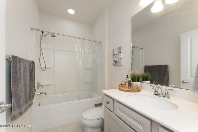 4551 FARMHOUSE GATE Trail, Jacksonville, FL 32226
