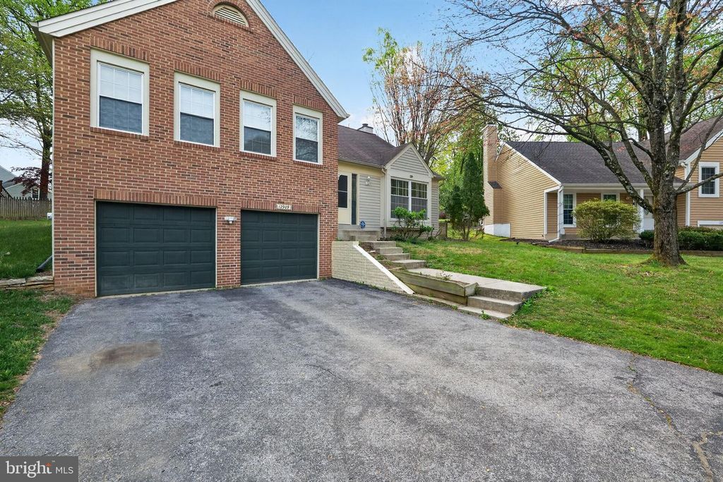 Image 2 of property listing at 12909 SUMMER HILL DR, Silver Spring, MD 20904
