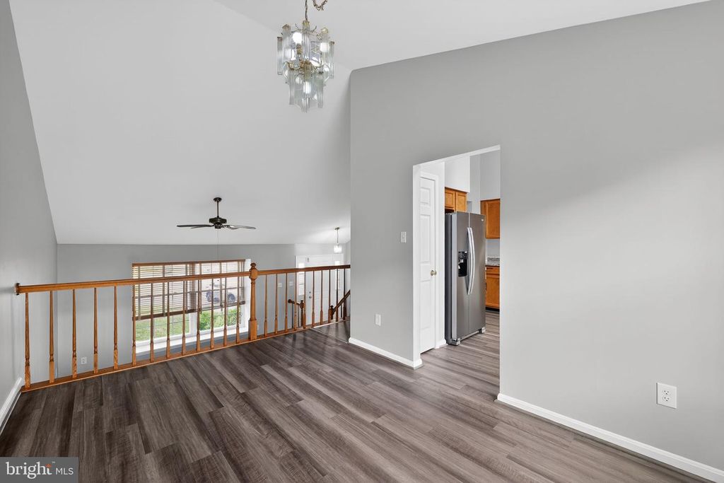 Image 7 of property listing at 12909 SUMMER HILL DR, Silver Spring, MD 20904