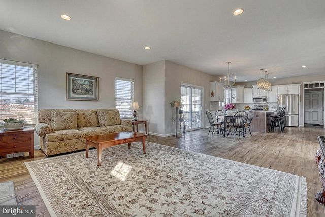 102 BERKSHIRE DRIVE, Carlisle, PA 17015