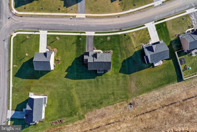 102 BERKSHIRE DRIVE, Carlisle, PA 17015