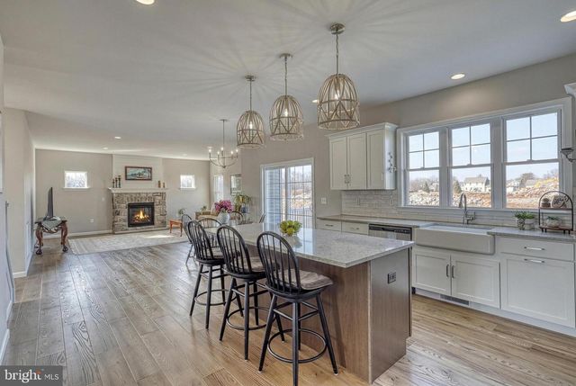 102 BERKSHIRE DRIVE, Carlisle, PA 17015