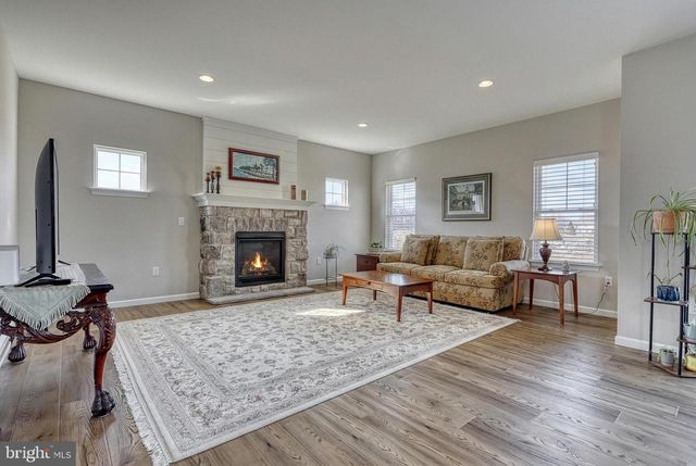 102 BERKSHIRE DRIVE, Carlisle, PA 17015