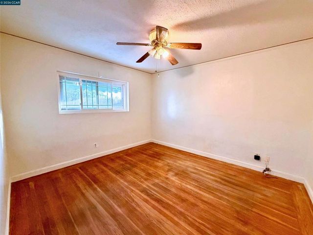477 W 10Th St, Pittsburg, CA 94565