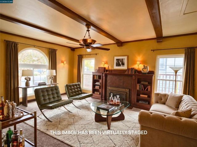 477 W 10Th St, Pittsburg, CA 94565