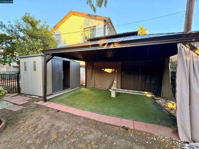 477 W 10Th St, Pittsburg, CA 94565