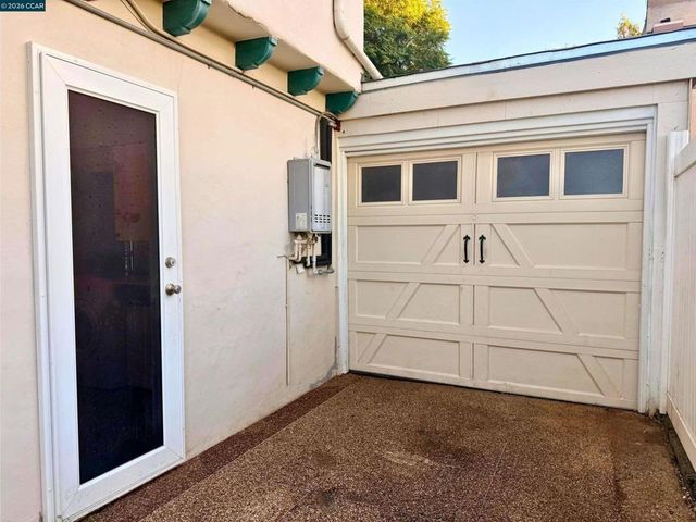 477 W 10Th St, Pittsburg, CA 94565