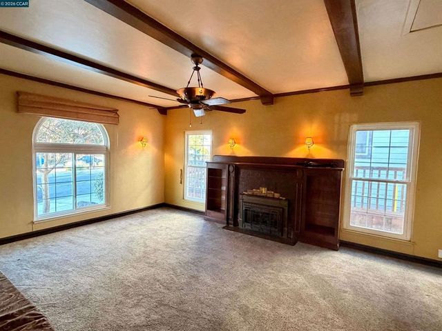 477 W 10Th St, Pittsburg, CA 94565