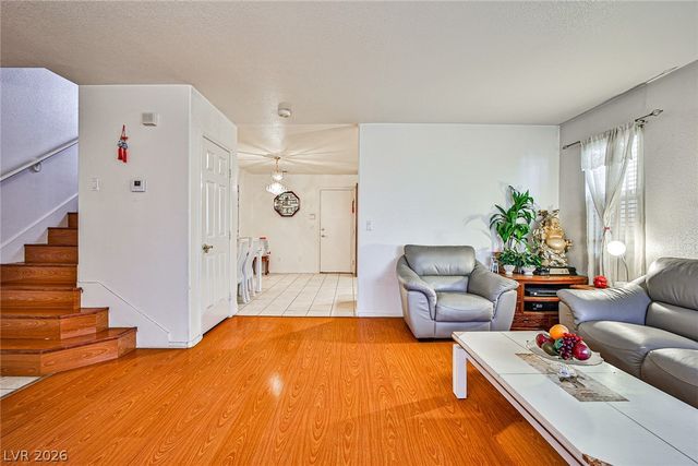 6086 Sunken River Trail, Las Vegas, NV 89118