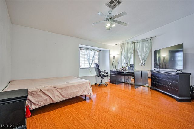 6086 Sunken River Trail, Las Vegas, NV 89118