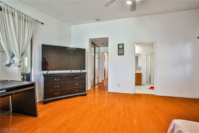 6086 Sunken River Trail, Las Vegas, NV 89118