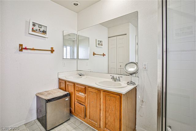 6086 Sunken River Trail, Las Vegas, NV 89118