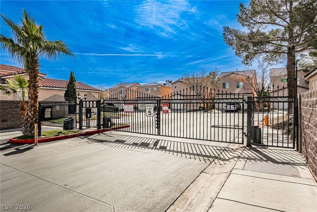6086 Sunken River Trail, Las Vegas, NV 89118
