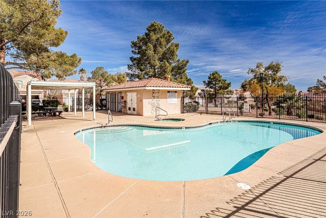 6086 Sunken River Trail, Las Vegas, NV 89118