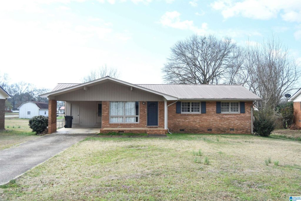 1220 LOUISE DRIVE, Weaver, AL 36277