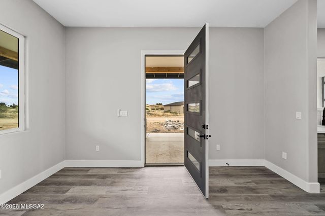 102 S Montgomery Avenue, Vail, AZ 85641