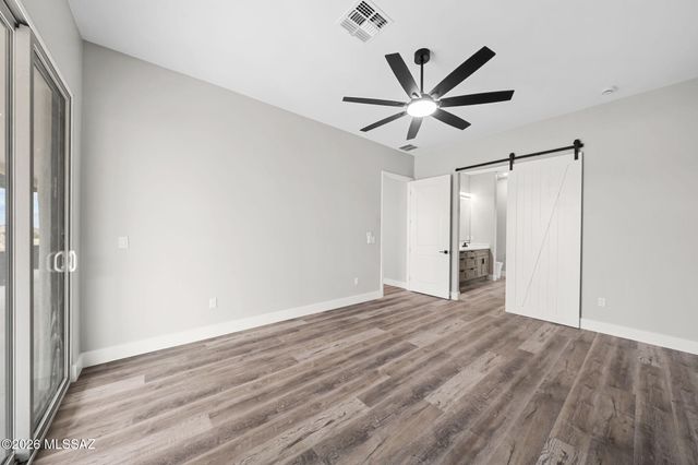 102 S Montgomery Avenue, Vail, AZ 85641