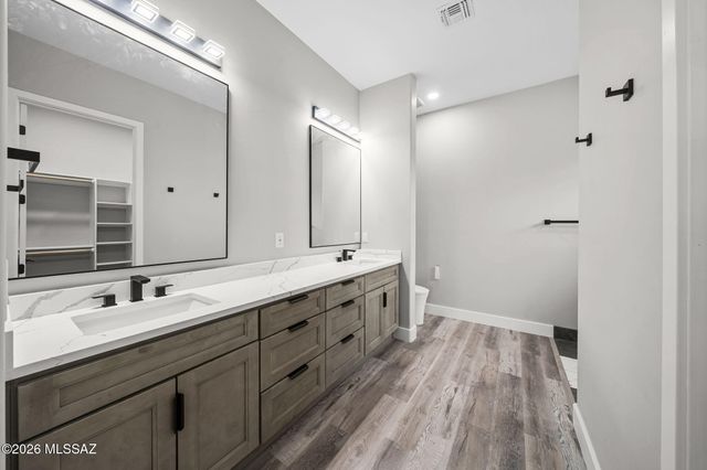 102 S Montgomery Avenue, Vail, AZ 85641