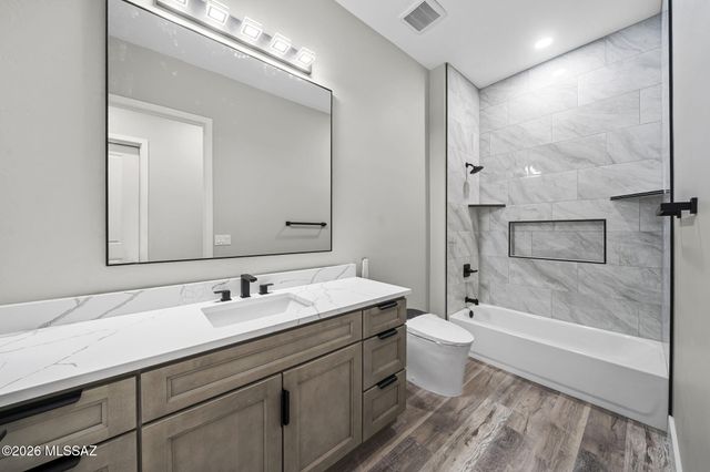 102 S Montgomery Avenue, Vail, AZ 85641