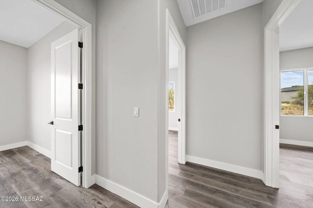 102 S Montgomery Avenue, Vail, AZ 85641