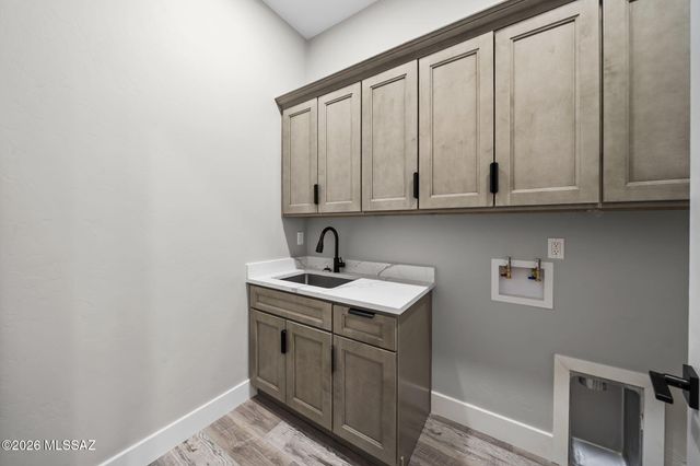 102 S Montgomery Avenue, Vail, AZ 85641