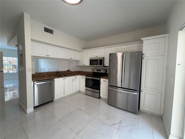 9820 NW 56th Pl 0, Coral Springs, FL 33076
