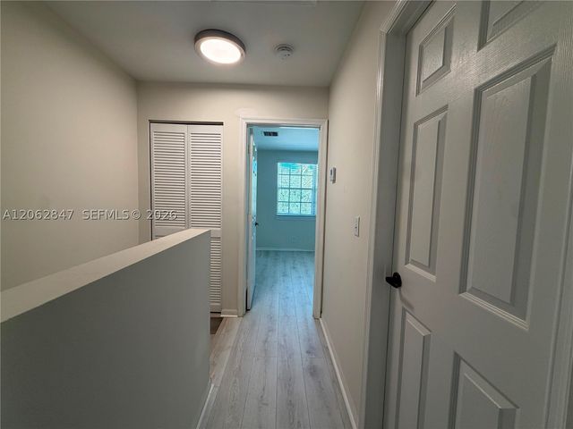 9820 NW 56th Pl 0, Coral Springs, FL 33076