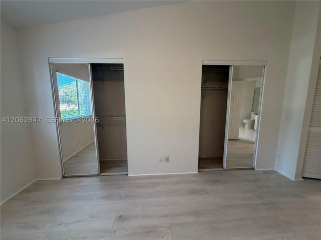 9820 NW 56th Pl 0, Coral Springs, FL 33076