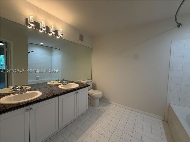 9820 NW 56th Pl 0, Coral Springs, FL 33076