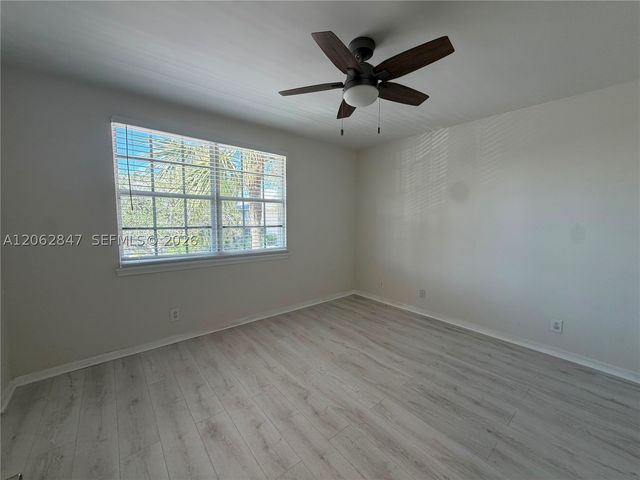 9820 NW 56th Pl 0, Coral Springs, FL 33076