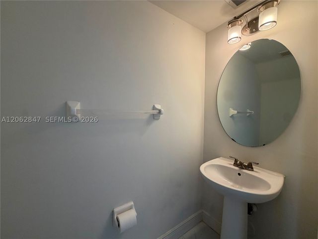 9820 NW 56th Pl 0, Coral Springs, FL 33076