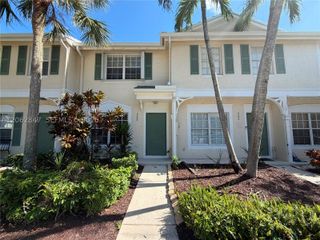 9820 NW 56th Pl 0, Coral Springs, FL 33076