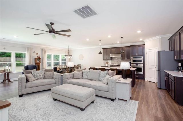 5722 Pickens Garden Lane, Powder Springs, GA 30127