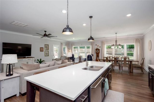 5722 Pickens Garden Lane, Powder Springs, GA 30127