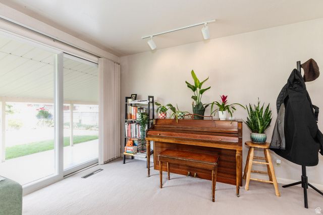 4302 S 2325 W, Roy, UT 84067