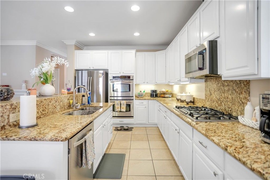 Image 13 of property listing at 13816 Hummingbird, Rancho Cucamonga, CA 91739