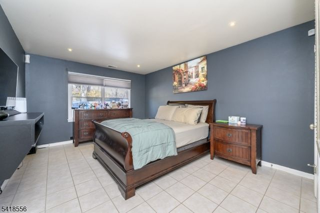 235 Dakota St, Paterson City, NJ 07503